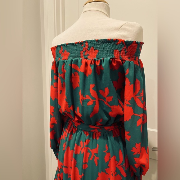 NWT Lilly’s Kloset Off the Shoulder Frills Romper - Picture 10 of 11